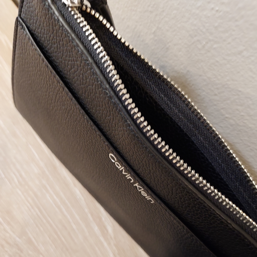 Calvin Klein Black Women's Bag - Picture 5 of 9